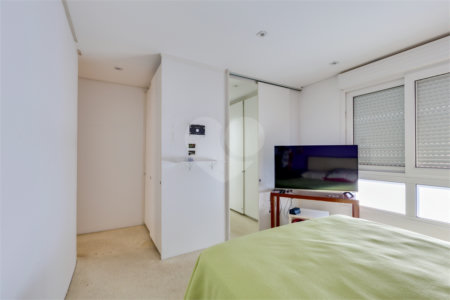 Casa de Vila à venda com 4 quartos, sendo 3 suítes, em Granja Julieta, São Paulo, SP
