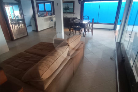 Casa à venda com 3 quartos, sendo 2 suítes,  em São José, Armação dos Búzios, RJ