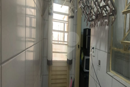 Casa Térrea à venda com 5 quartos, sendo 1 suíte, em Chora Menino, São Paulo, SP