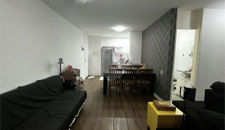 Apartamento à venda com 2 quartos, sendo 1 suíte,  em Vila Praia, São Paulo, SP