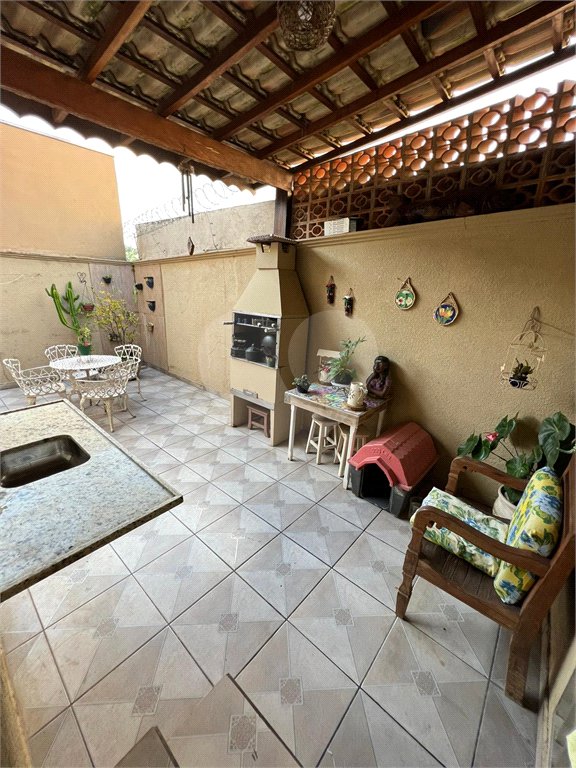 Sobrado à venda com 4 quartos, sendo 2 suítes,  em Nova Cerejeira, Atibaia, SP