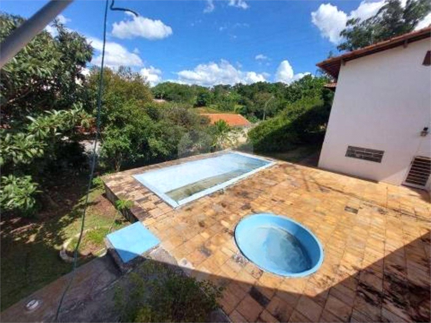 Casa à venda com 3 quartos, sendo 1 suíte, no Centro, Vinhedo, SP