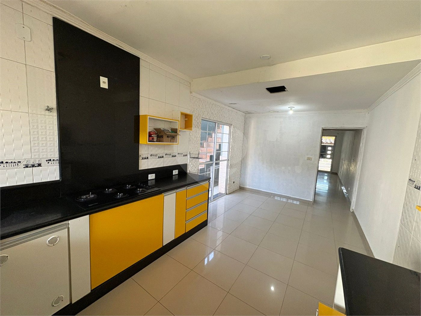Sobrado à venda com 2 quartos em Jardim Monte Cristo, Suzano, SP
