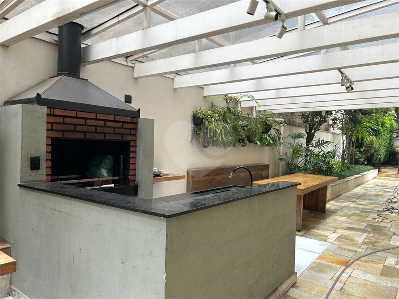 Apartamento para alugar com 3 quartos, sendo 1 suíte, em Pinheiros, São Paulo, SP