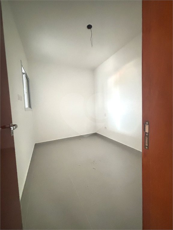 Casa à venda com 2 quartos, sendo 1 suíte, no condomínio Maracujas, São Paulo - SP