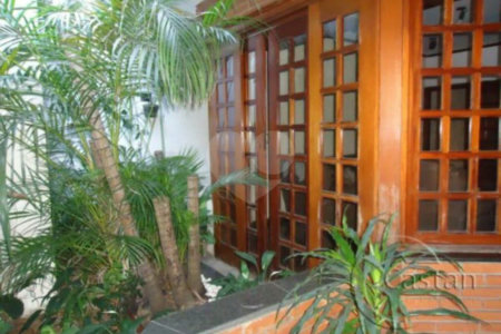 Casa térrea à venda na região da Moóca
