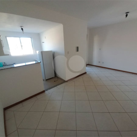 Apartamento no Condomínio Michelangelo .