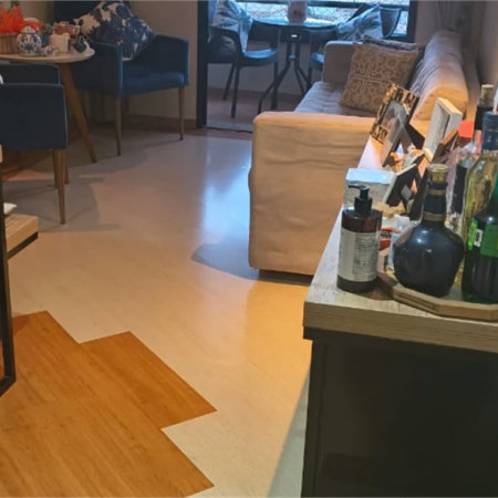 Oportunidade Imperdível: Conforto e Vista Privilegiada! ?Localizado estrategicamente em frente ao Tietê Plaza Shopping, este apartamento é o equilíbrio perfeito entre sofisticação e praticidade. 75m2 Área Útil com 3 Dorms , sendo 1 suite , com VAGA LIVRE DEMARCADA .