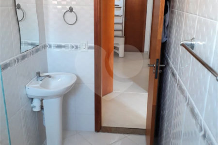 Sobrado à Venda com 100m²- Bosque da Saúde