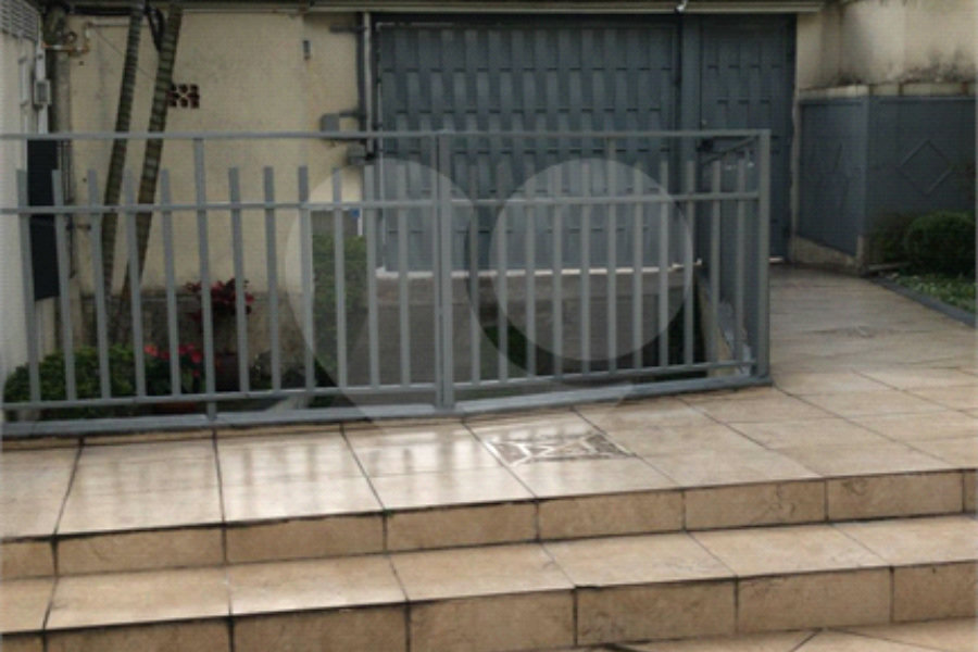 Casa à venda com 3 quartos, sendo 1 suíte,  no condomínio Felipe, São Paulo - SP