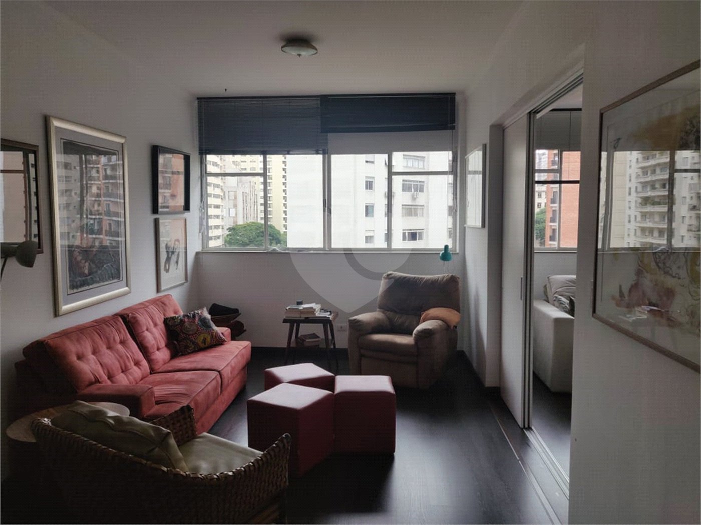 Apartamento à venda com 3 quartos, sendo 2 suítes, em Jardim Paulista, São Paulo, SP