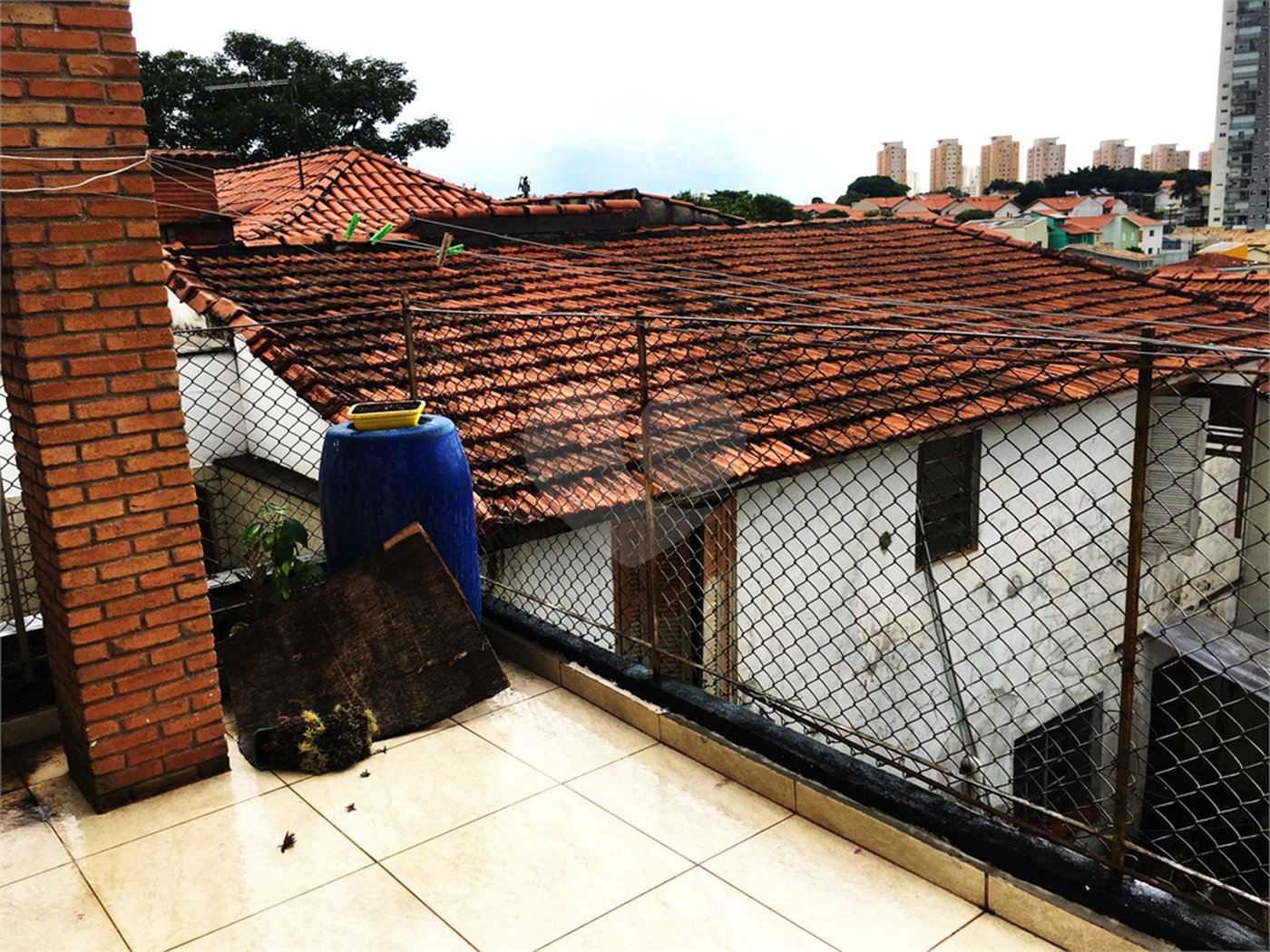 Sobrado à venda com 4 quartos, sendo 1 suíte,  em Vila Gomes, São Paulo, SP