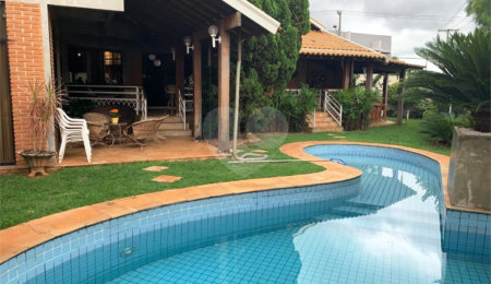 Sobrado à venda com 3 suítes em Vila Velosa, Araraquara, SP