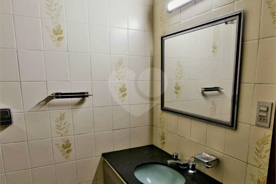 Casa à venda com 4 quartos, sendo 2 suítes, em Santana, São Paulo, SP