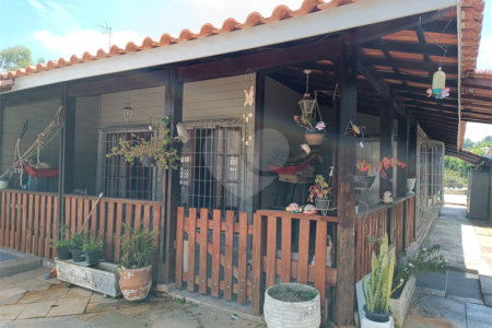 Casa à venda com 5 quartos, sendo 3 suítes, em Jardim Villaça, São Roque, SP