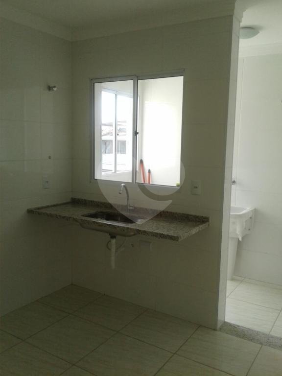 Casa à venda com 1 quarto no condomínio Camila I, São Paulo - SP