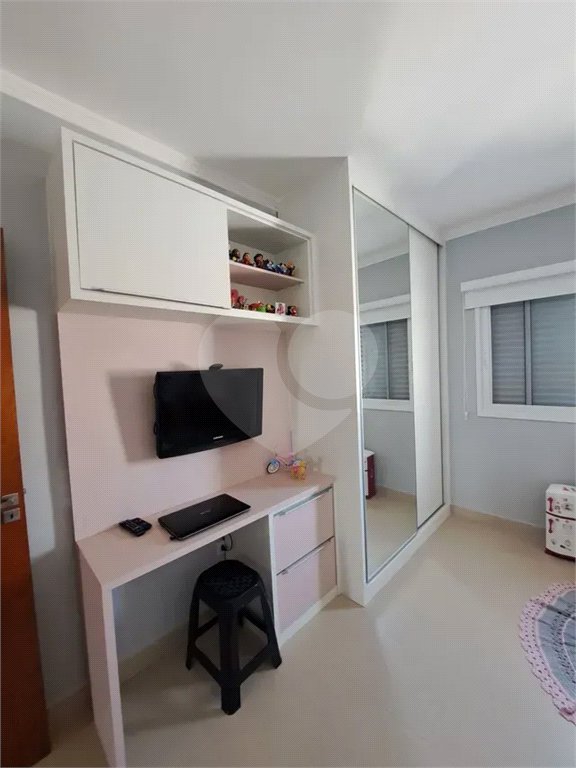 Sobrado à venda com 3 quartos, sendo 1 suíte, em Jardim das Indústrias, São José dos Campos, SP