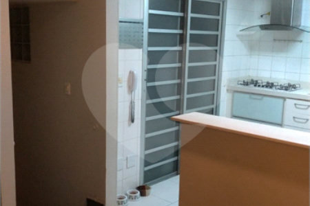 Casa à venda com 3 quartos, sendo 1 suíte, no condomínio Jardim Previdencia, São Paulo - SP