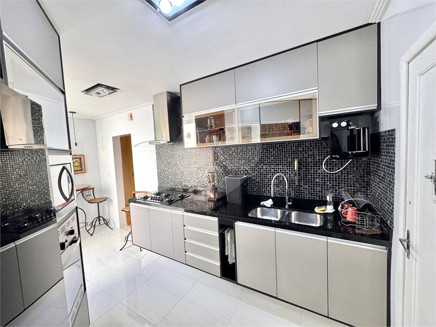 Apartamento à venda com 2 quartos, sendo 1 suíte, em Rio Comprido, Rio de Janeiro, RJ