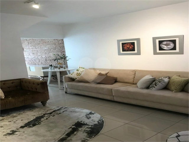 Sobrado à venda com 3 quartos, sendo 1 suíte,  em Santa Teresinha, São Paulo, SP