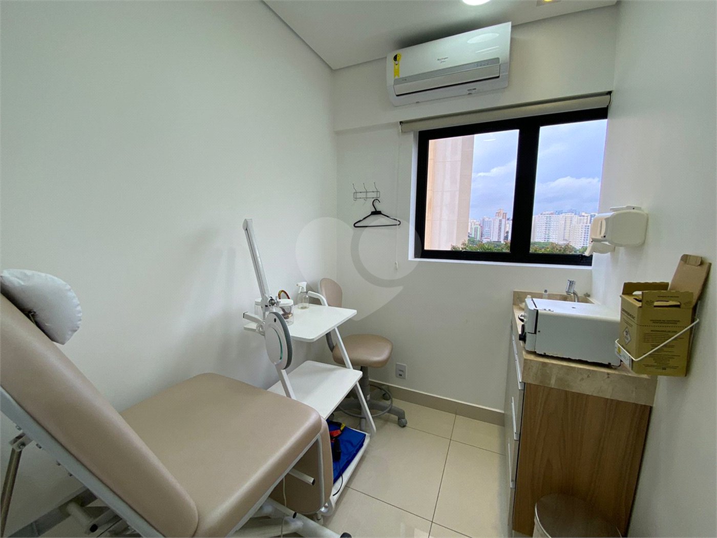 Sala à venda ou para alugar em Vila Guarani (z Sul), São Paulo, SP