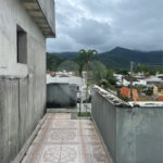 Sobrado à venda com 2 quartos, sendo 1 suíte, em Estância Balneária Hawai, Caraguatatuba, SP