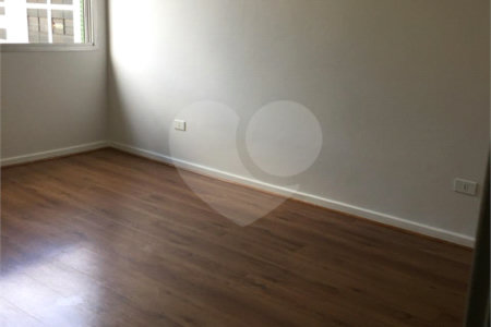 Apartamento à venda com 3 quartos, sendo 1 suíte, em Itaim Bibi, São Paulo, SP