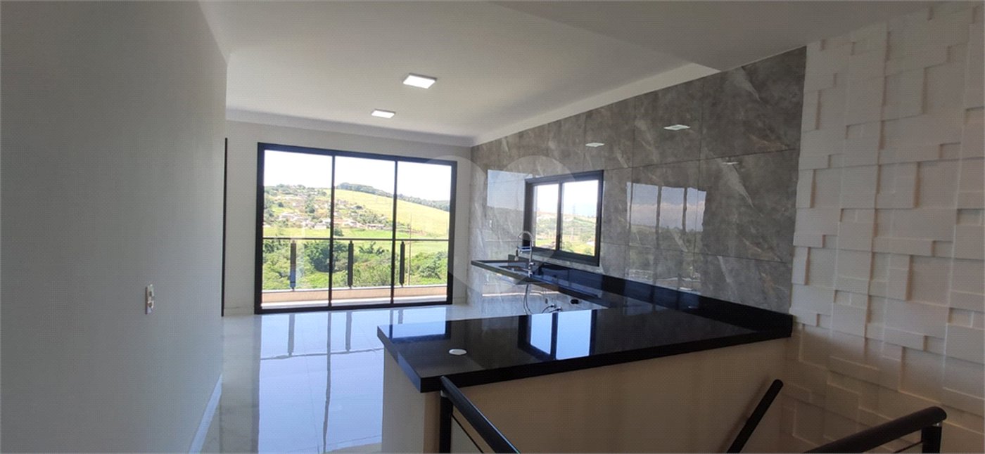 Casa à venda com 3 quartos, sendo 1 suíte,  no condomínio Reserva do Vale, Caçapava - SP