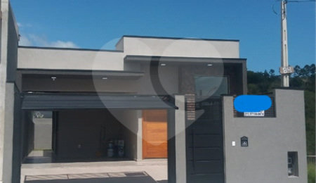 Casa Térrea à venda com 3 quartos, sendo 1 suíte, no Centro, Bom Jesus dos Perdões, SP