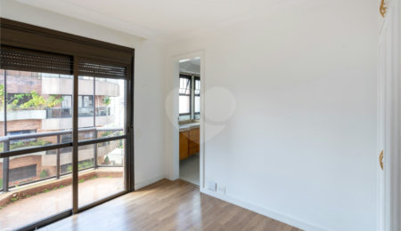 Apartamento à venda com 4 quartos, sendo 3 suítes, em Vila Andrade, São Paulo, SP
