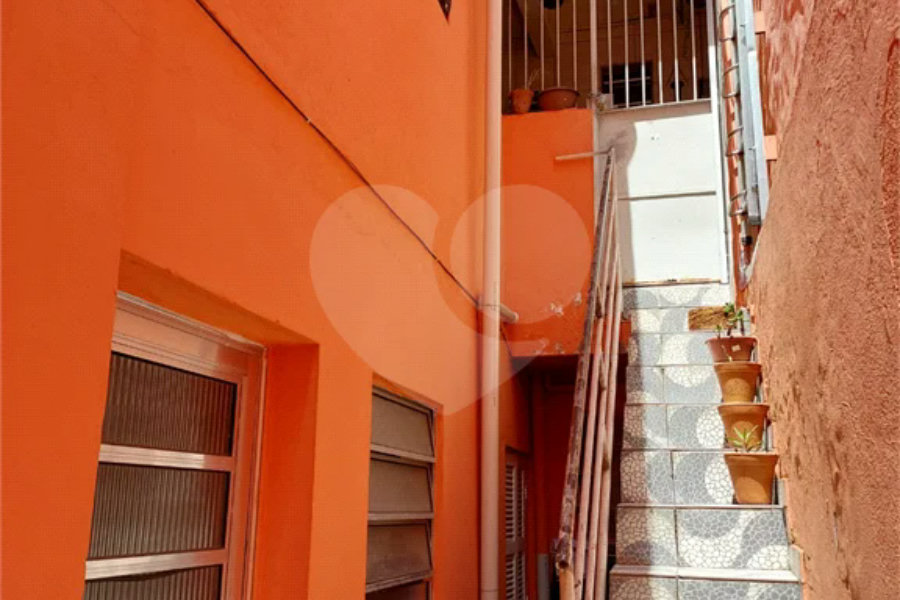 Sobrado à venda com 3 quartos em Horto, São Paulo, SP