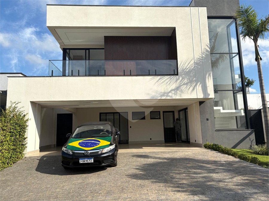 Casa à venda com 3 suítes no condomínio Alphaville Castello, Itu - SP