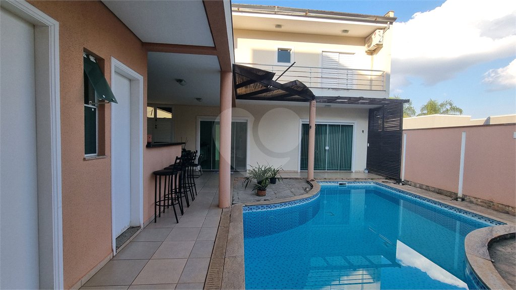 Casa à venda com 4 quartos, sendo 3 suítes,  no condomínio Residencial Villa dos Inglezes, Sorocaba - SP