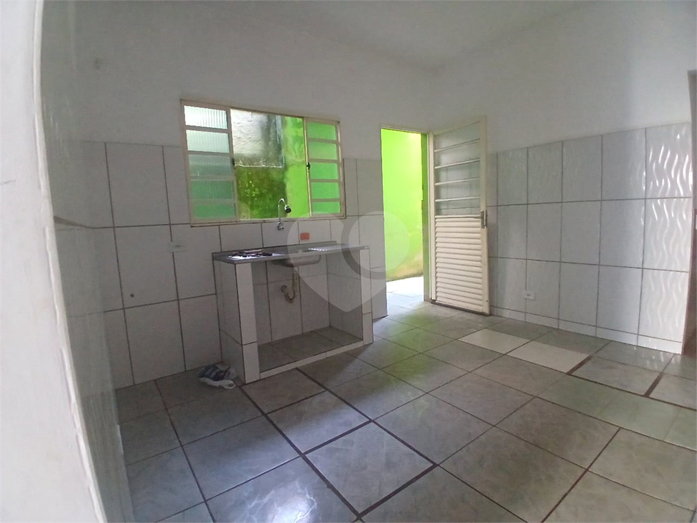 Casa à venda com 2 quartos em Jardim das Palmeiras, Atibaia, SP