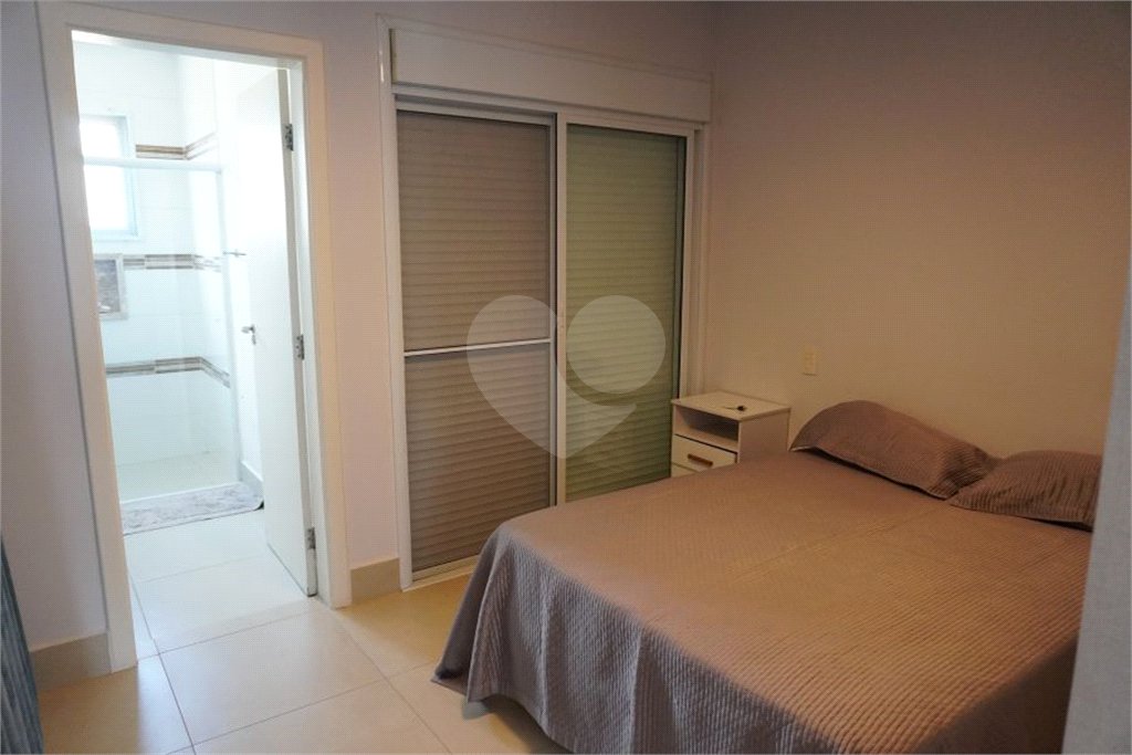 Casa à venda com 4 suítes no condomínio Fazenda Palmeiras Imperiais, Salto - SP