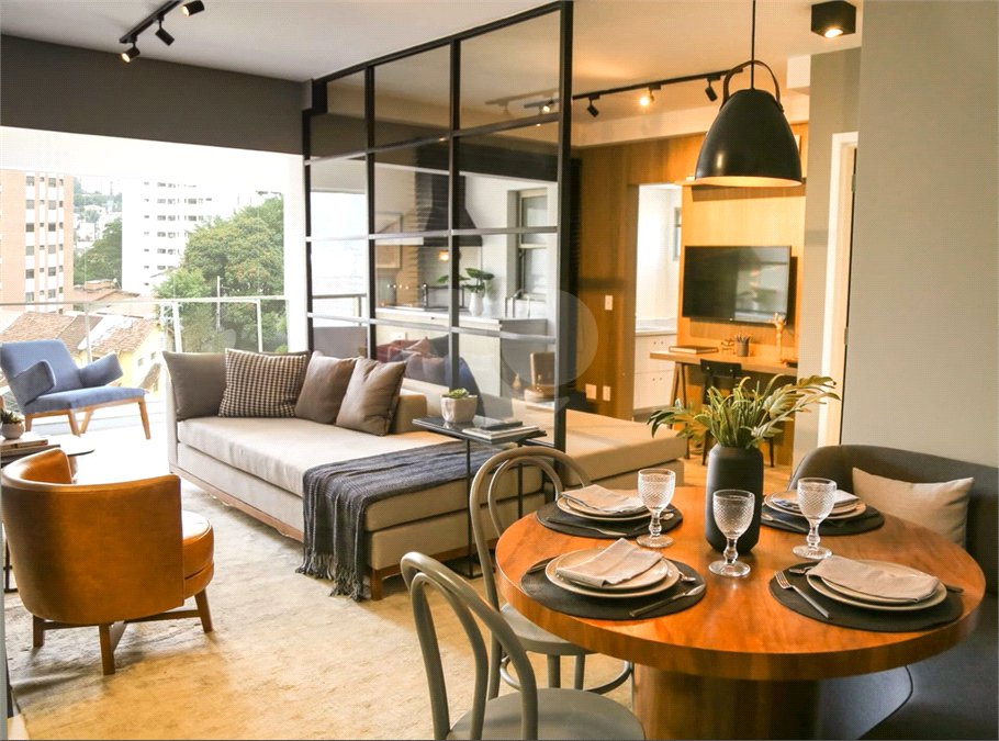Apartamento à venda com 2 suítes em Vila Madalena, São Paulo, SP