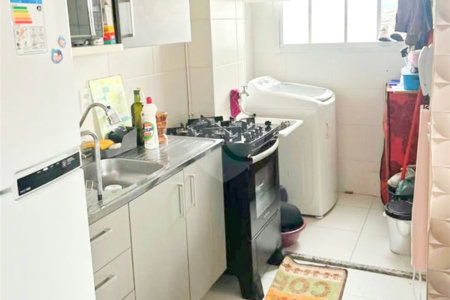 Apartamento à venda com 2 quartos em Vila Zat, São Paulo, SP