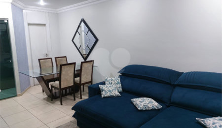 Casa à venda com 2 suítes no condomínio Villa Dell Victor, São Paulo - SP