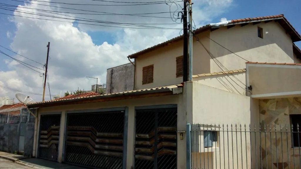 Sobrado à venda com 5 quartos, sendo 1 suíte, em Lapa de Baixo, São Paulo, SP