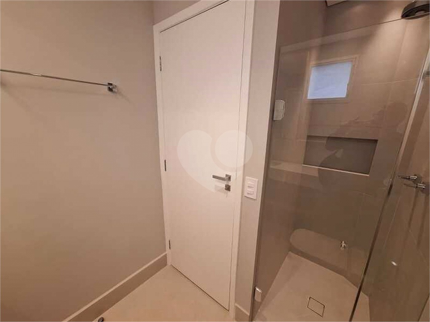 Apartamento à venda com 3 quartos, sendo 1 suíte, em Itaim Bibi, São Paulo, SP