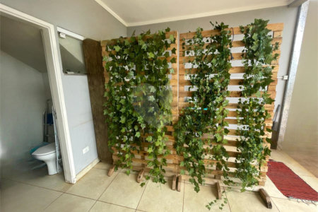 Sobrado à venda com 3 quartos, sendo 1 suíte, em Jardim Brasília, Três Lagoas, MS