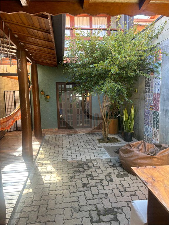 Casa à venda com 2 quartos no condomínio Altos do Boa Vista, São Roque - SP