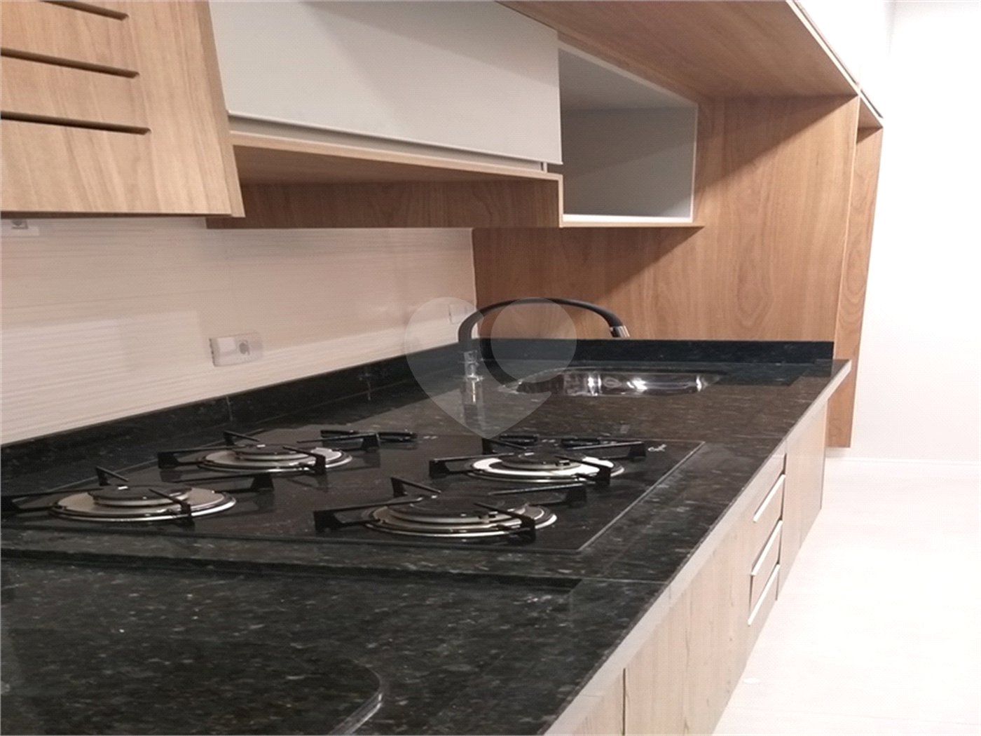 Casa à venda com 2 quartos no condomínio Residencial Vitória, São Paulo - SP