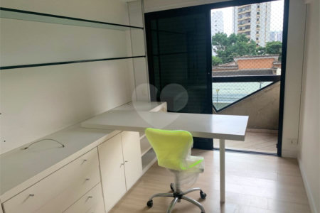 Cobertura à venda com 4 quartos, sendo 3 suítes, em Vila Mariana, São Paulo, SP