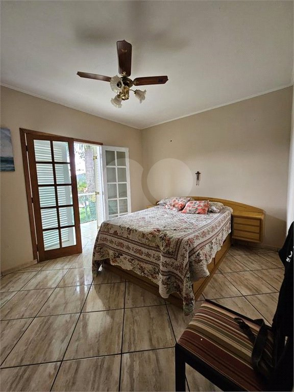 Casa à venda com 3 quartos, sendo 1 suíte, no condomínio Clube de Campo Fazenda Tabarã, Mairiporã - SP