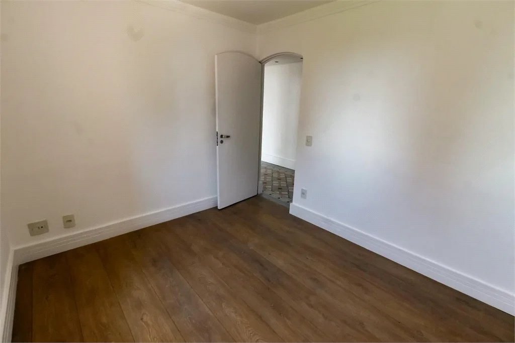 Apartamento à venda com 3 quartos, sendo 2 suítes, em Vila Andrade, São Paulo, SP