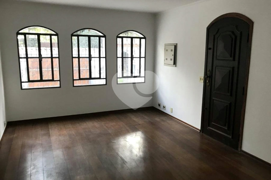 Casa à venda com 3 quartos, sendo 1 suíte,  em Vila Irmãos Arnoni, São Paulo, SP