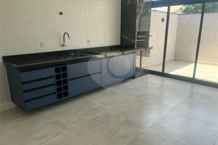 Casa à venda com 3 suítes no condomínio Campos do Conde I e II, Sorocaba - SP