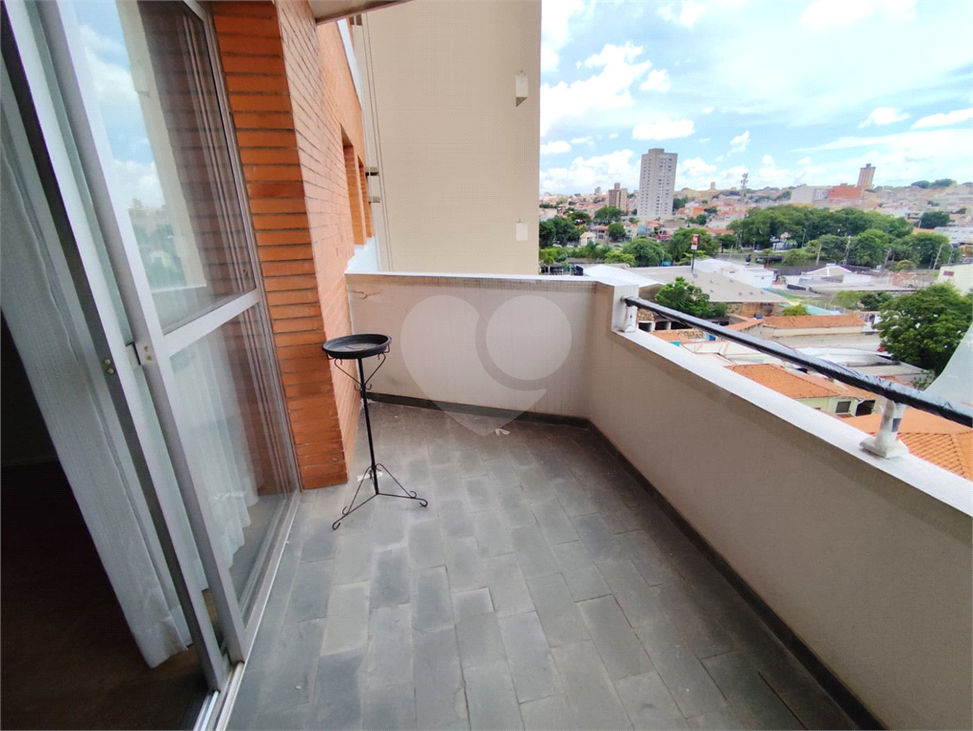 Apartamento à venda com 3 quartos, sendo 1 suíte, no Centro, Sorocaba, SP