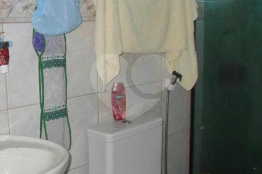 Sobrado à venda com 3 quartos, sendo 1 suíte, em Artur Alvim, São Paulo, SP